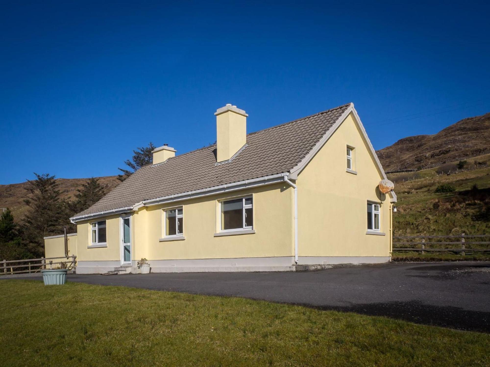 Lough Fee Renvyle Villa Екстериор снимка