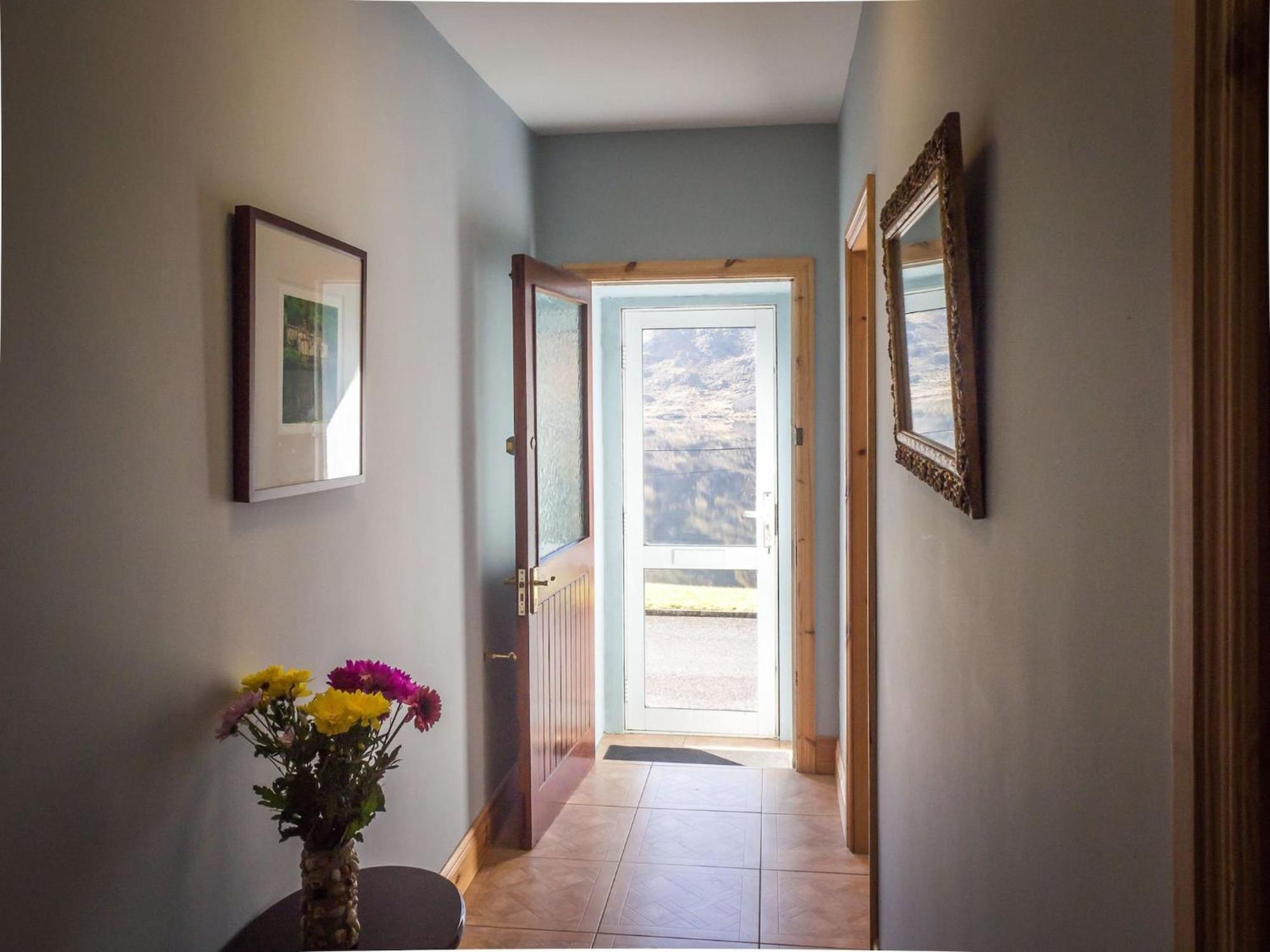 Lough Fee Renvyle Villa Екстериор снимка