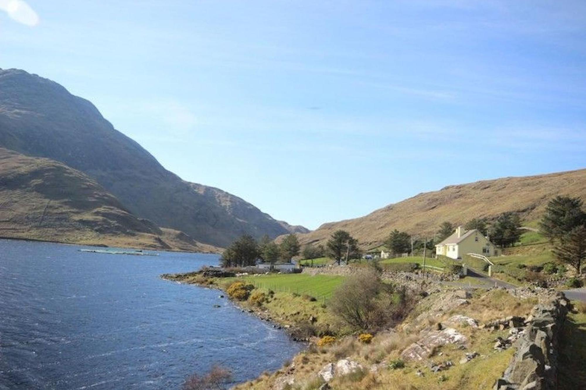 Lough Fee Renvyle Villa Екстериор снимка